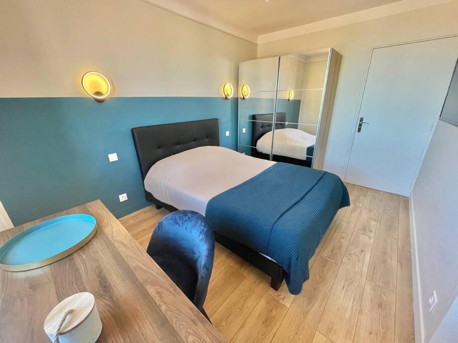 Ivs Andreossy Vue Mer Et Montagne Pour 4 Antibes Exterior photo